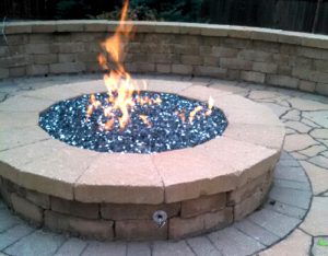 black-glass-in-firepit-2-01